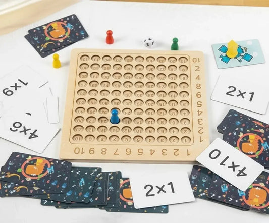 Jogo de Tabuleiro de Multiplicação Montessori de Madeira   Maravilhas do Mundo Moderno